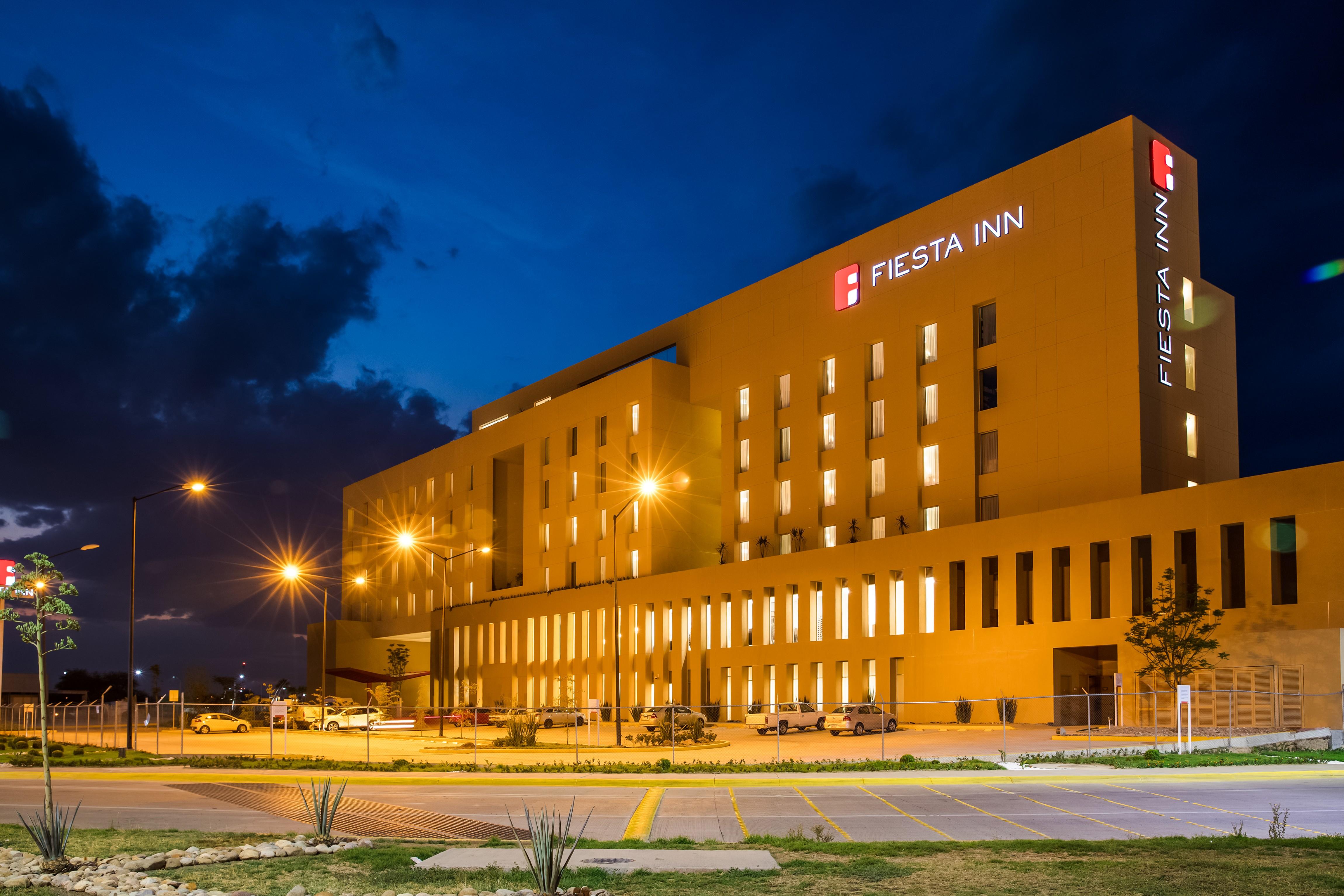 Fiesta Inn Silao Puerto Interior Exterior foto